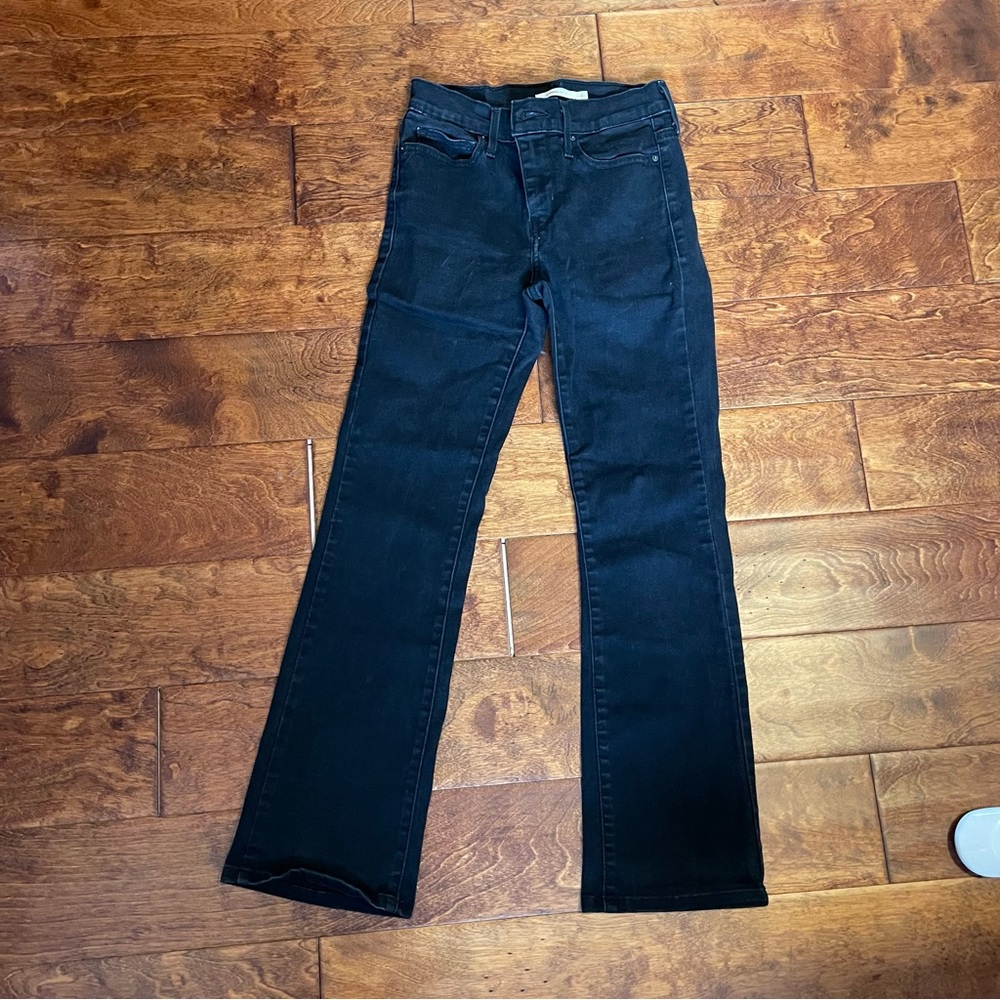 Levi’s black slimming boot jeans